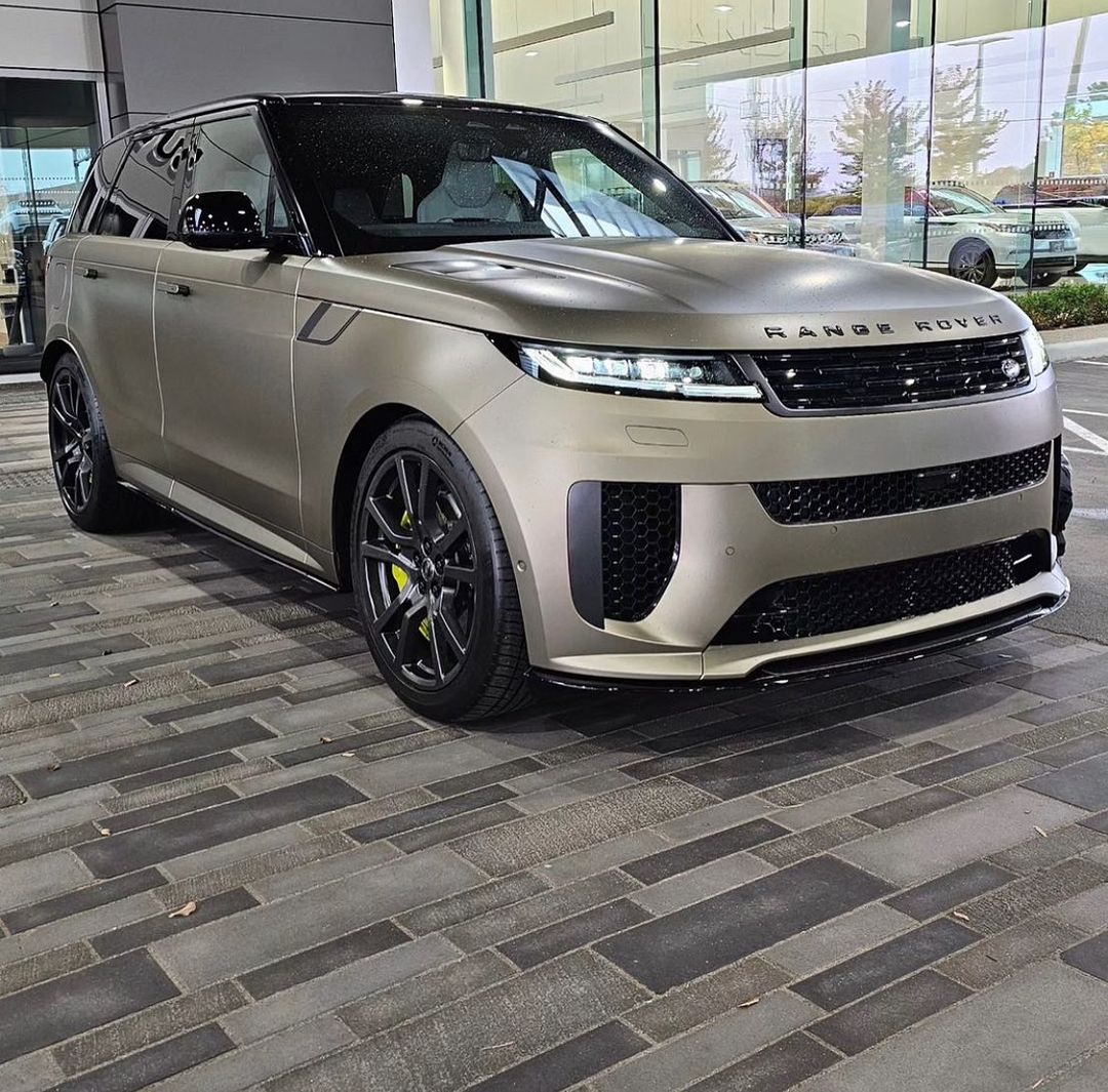 Range Rover Sport image