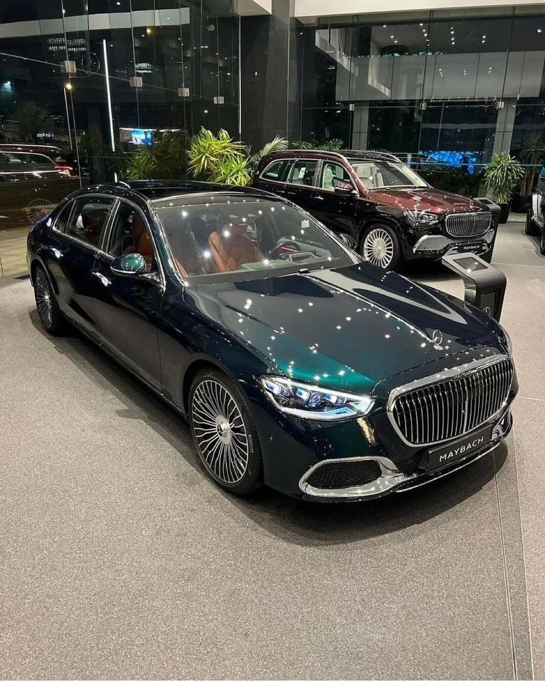 Mercedes S63 maybach image